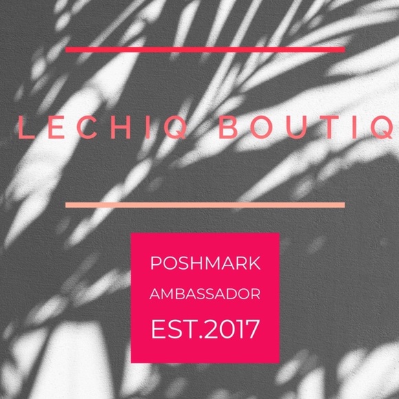 Deep Pink Rose Bouquet Round Earring - Picture 5 of 5